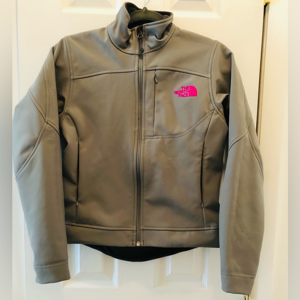 The North Face Women Jacket Fleece Lined With Pink Logo In Size XS.